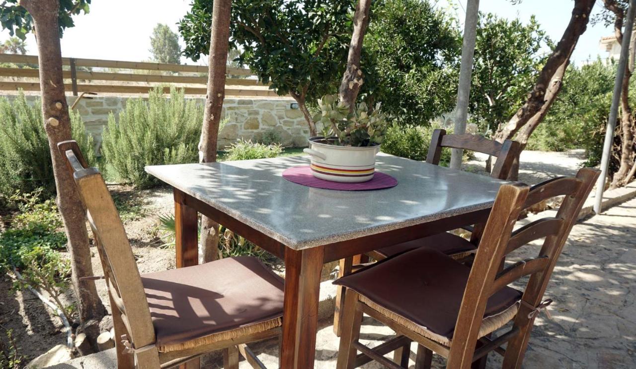 Studio Panagiota - Oasis Holiday Houses Kokkinos Pirgos Exterior photo