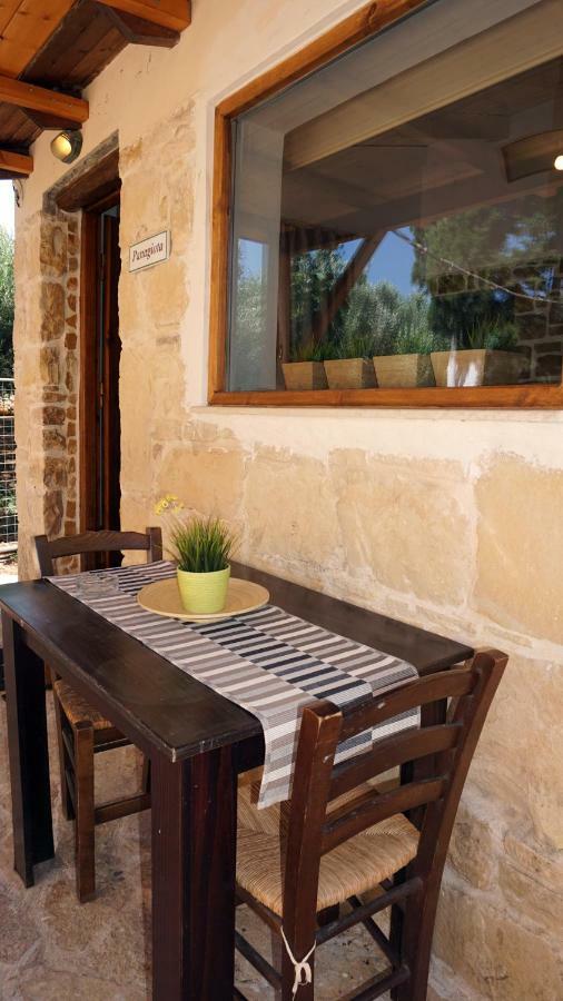 Studio Panagiota - Oasis Holiday Houses Kokkinos Pirgos Exterior photo